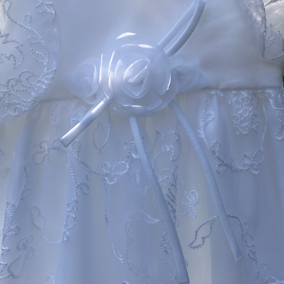 White Christening/Baptism Gown w/ matching Bonnet - Picture 5 of 5